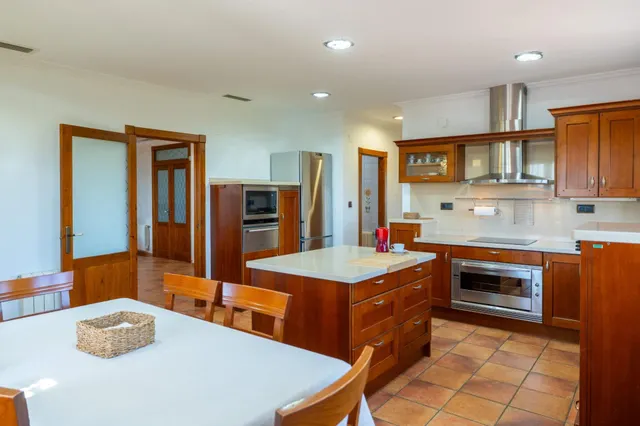 VILLA DE LUJO EN CATRAL . — 17