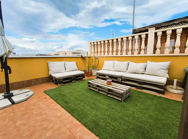 VENTA DE EXCLUSIVO BUNGALOW ÁTICO CON ESPECTACULAR TERRAZA — 2