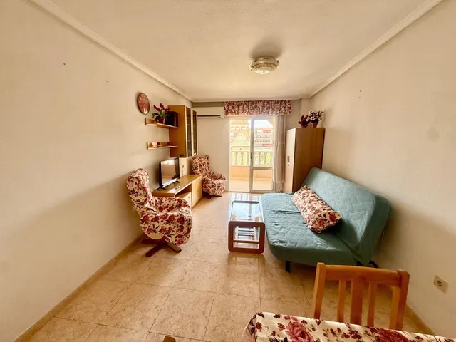 APARTAMENTO CON POSIBILIDAD DE OBTENER LICENCIA TURISTICA. 2 habitaciones + PISCINA — 9