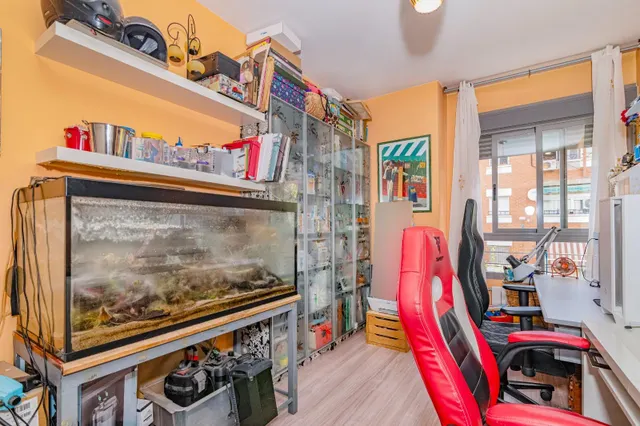Piso urbanización giner de los ríos — 18