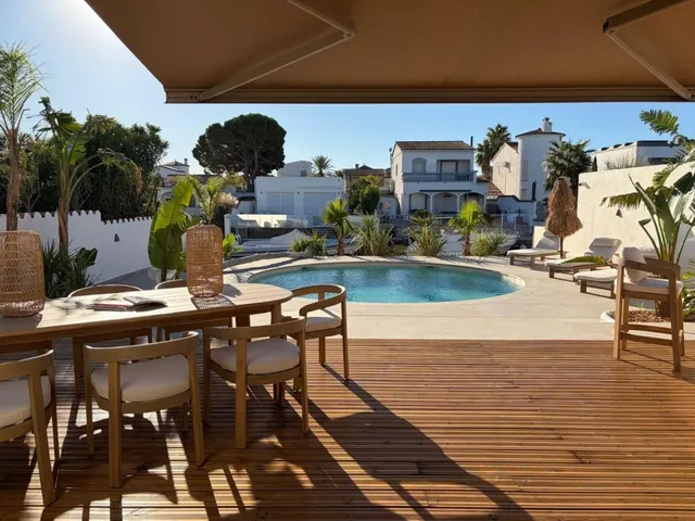 Villa de arquitecto de excepción en Empuriabrava — 17