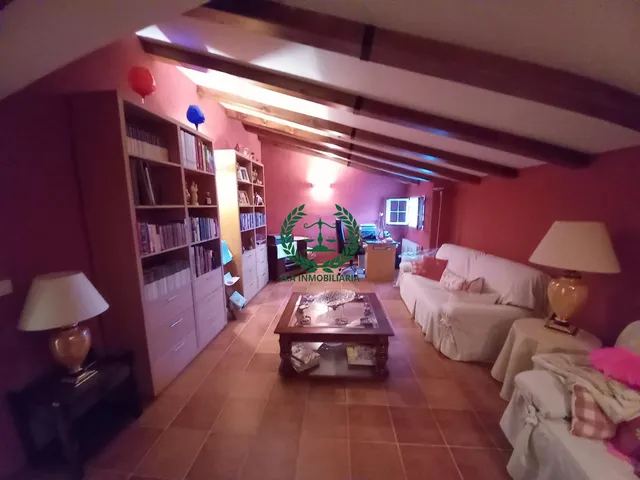 SE VENDE CHALET INDEPENDIENTE EN VENTURADA (SIERRA NORTE)  . JARDIN Y TERRAZA — 44