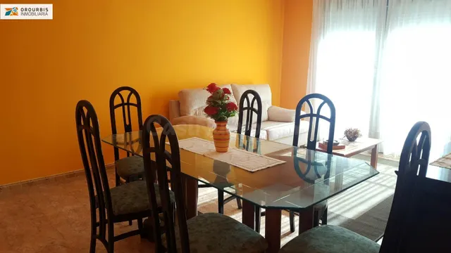 ¡Magnífico piso en la playa de Torre la Sal! - foto 3