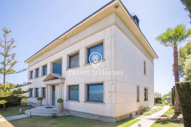 Exclusiva casa en venta con espectaculares vistas al mar y gran privacidad — 6