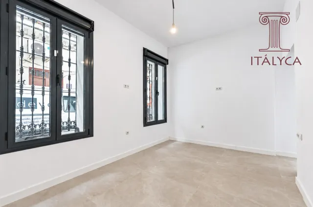 Casa de obra nueva en venta en calle Niño Perdido — 43