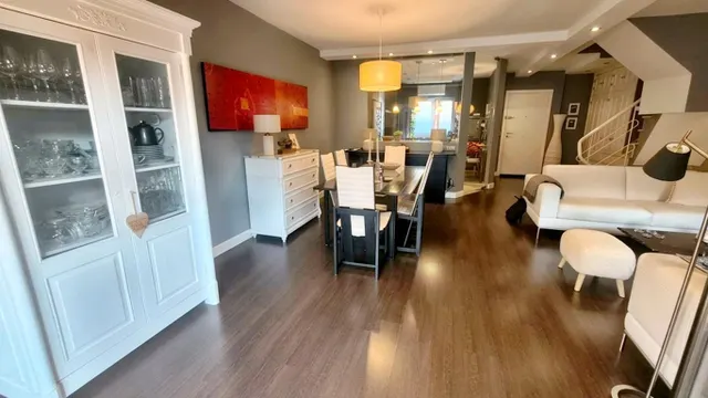 MODERNO CHALET ADOSADO REFORMADO EN EL BURGO, LAS ROZAS DE MADRID — 9