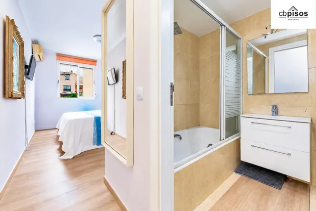 Piso de 110 m2 con 3 dormitorios, parking y trastero en cas capiscol — 9