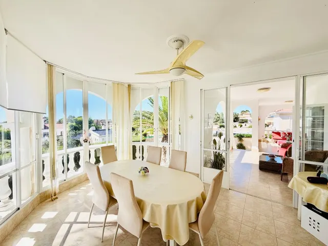 Villa 4 habitaciones 344m² en venta - Centro de la Ciudad Quesada — 17
