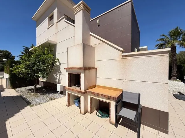 Villa 4 habitaciones 129m² en venta - Doña Pepa — 17