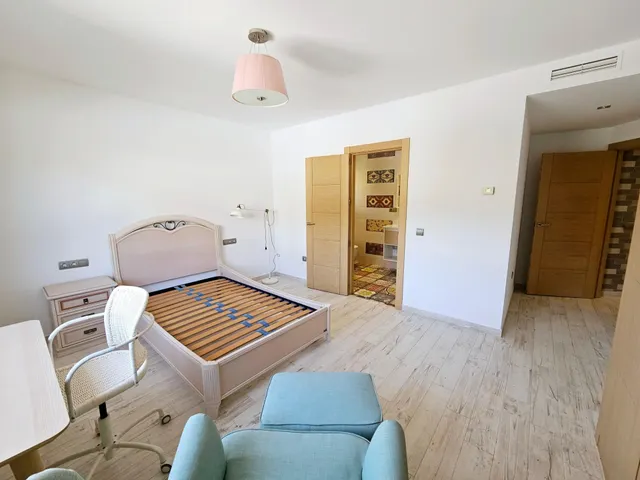 Excepcional villa independiente con piscina privada cerca del centro de Marbella – alquiler de larga temporada — 26