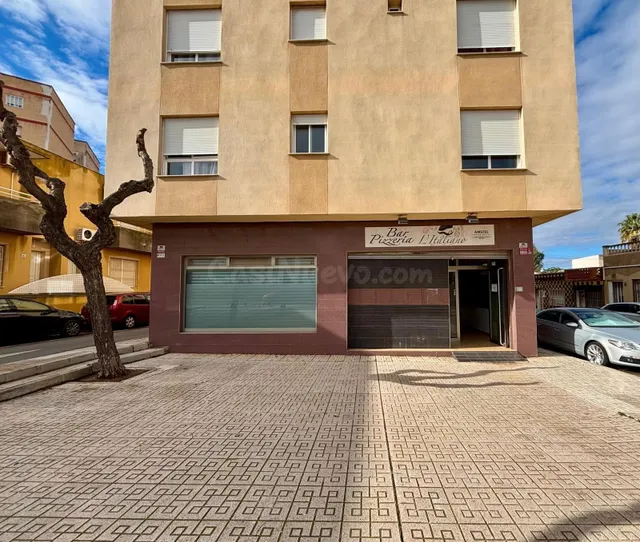 LOCAL COMERCIAL EN LA UNIÓN — 2