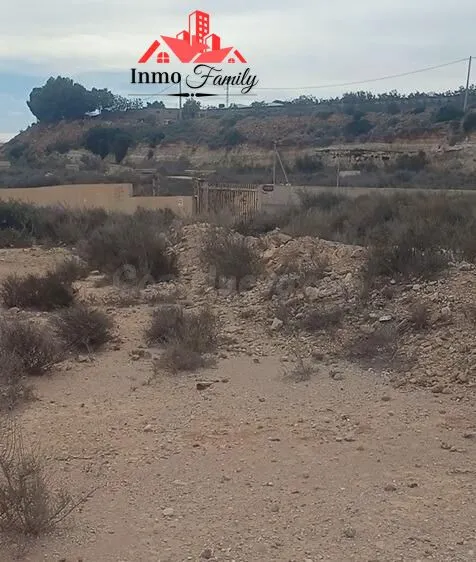 VENTA DE TERRENO AGRÍCOLA EN EL KM 21. MUY BIEN UBICADO Y DE - foto 3
