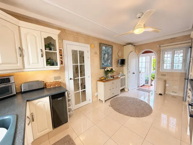 Villa 3 habitaciones en venta - Villamartín-Las Filipinas — 20