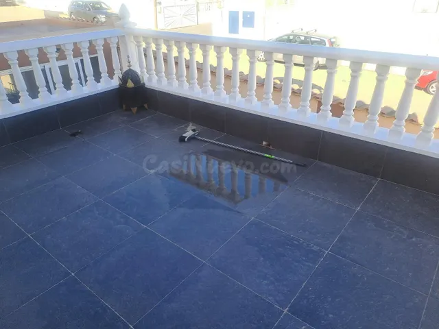 OPORTUNIDAD!!!! ADOSADO EN ESQUINA CON APARTAMENTO SEPARADO - foto 4