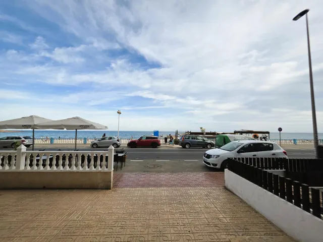 ALQUILER DE SEPTIEMBRE 2025 A MAYO 2026 – PLAYA DE LOS LOCOS - foto 3