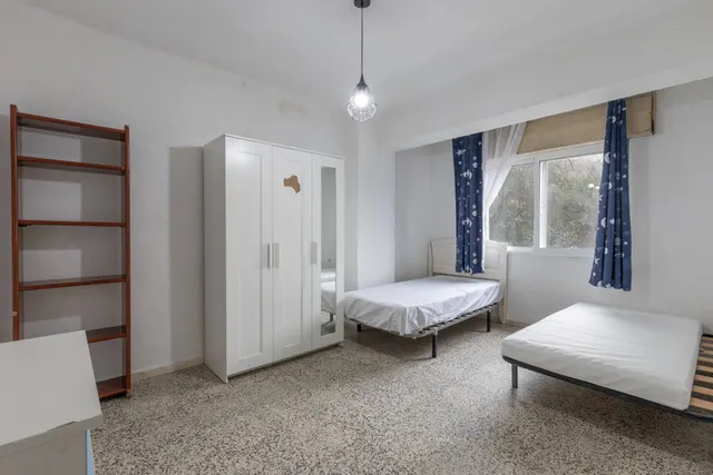 PISO DE 4 DORMITORIOS EN CAMINO DE RONDA — 9