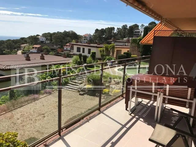 Apartamento con espectaculares vistas al mar y al Castillo - foto 3