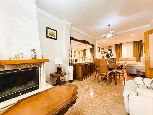 Chalet adosado en Los Prados — 3