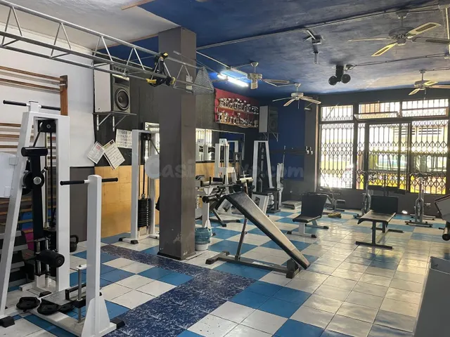 LOCAL EN VENTA O ALQUILER - foto 4