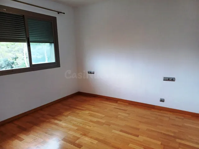 ÁTICO DE 3 habitaciones CON TERRAZA EN PLANTA Y SOLÁRIUM (Parking y trastero incluidos) EN SON PUIG. — 5