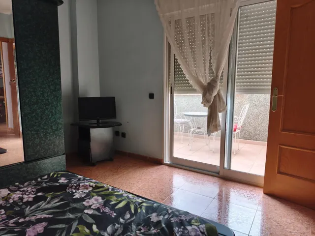 Chalet urbano con piscina privada, vistas al mar y amplias zonas deportivas — 40