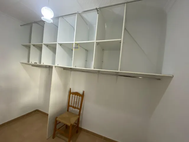 CASA LUMINOSA CON PARCELA A UN PASO DEL CENTRO — 12