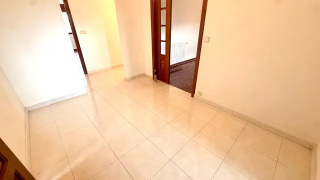 Piso de calidad en venta en el corazón de Maceda con Garaje. 140 m2 útiles. Entrar a vivir. — 13