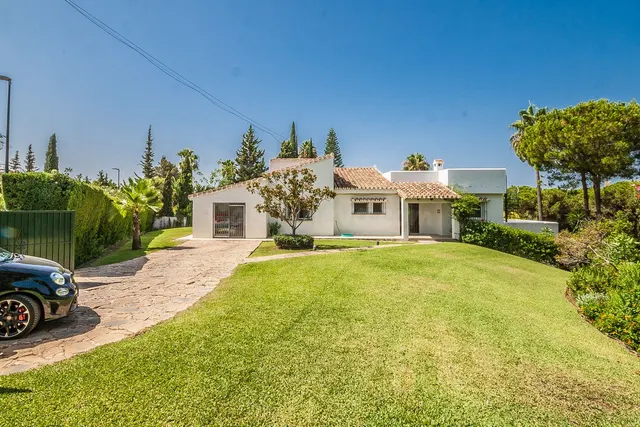 Chalet 5 habitaciones 251m² en venta - Marbella — 3