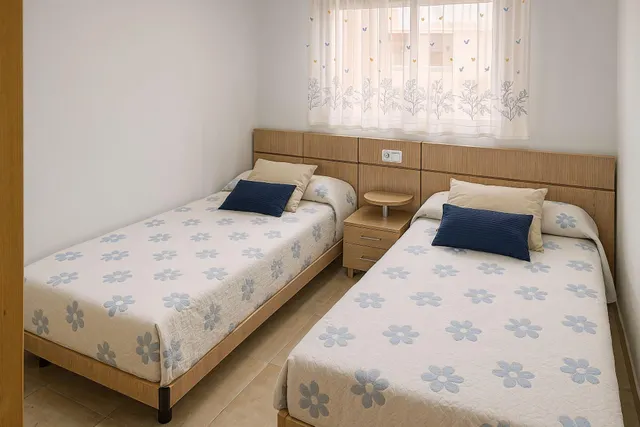 APARTAMENTO SEMINUEVO EN PRIMERA LÍNEA CON TERRAZA, PISCINA Y LICENCIA TURÍSTICA !! — 27