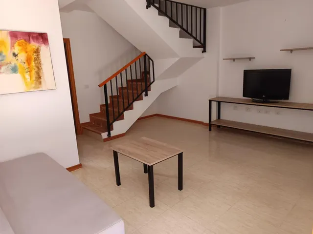 ALQUILER PISO TIPO DUPLEX — 2