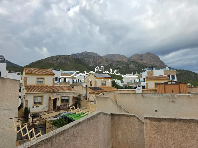 Chalet independiente en Polop con Terraza y Jardín Privado — 26