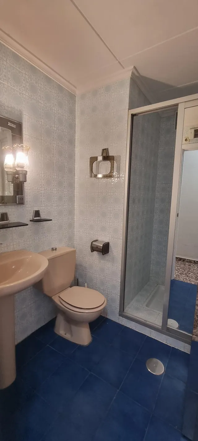 Piso de 4 dormitorios en pleno Paseo Alfonso XIII amueblado — 24