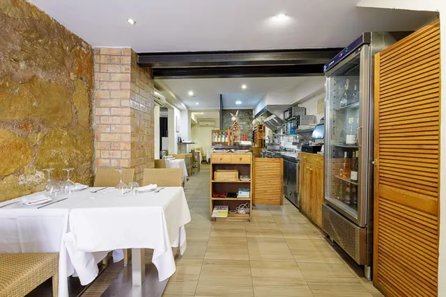 TRASPASO DE BAR - RESTAURANTE EN EL CENTRO DE BINISSALEM - foto 5