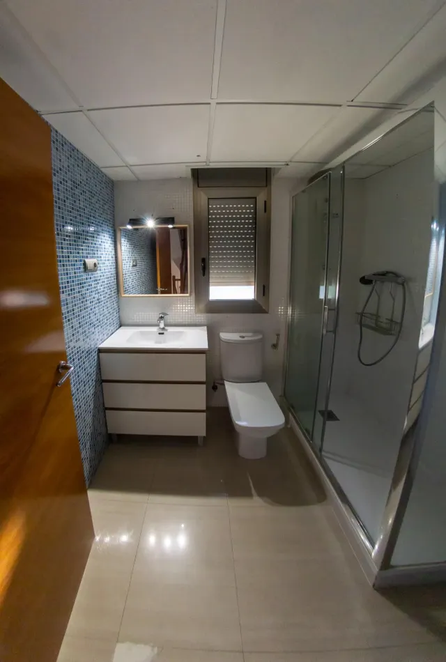 CASA ESQUINERA DE 5 habitaciones EN BARENYS — 31