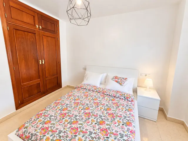 ¡estudia y disfruta de tu nuevo hogar! habitaciones frente a la universidad europea — 12