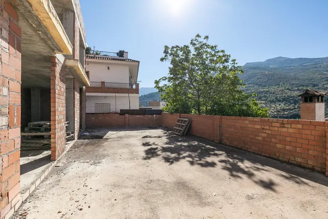 EDIFICIO en Güejar Sierra — 16