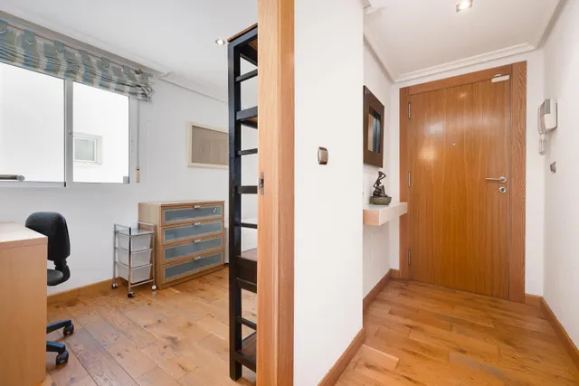 Exclusivo ático de 3 dormitorios en el centro de Torrevieja — 25