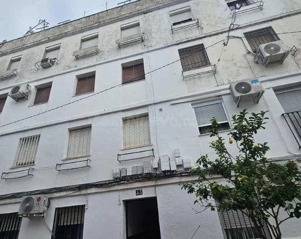 SE VENDE piso OKUPA en C Carlota La 13 de Posadas - foto 2