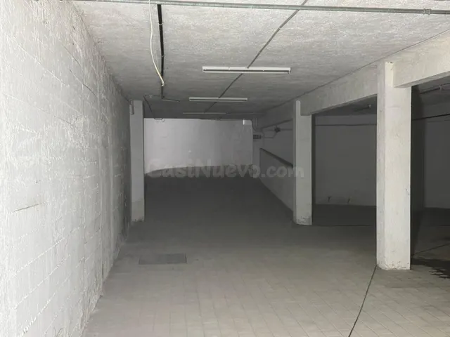 SE VENDE LOCAL COMERCIAL EN RENTABILIDAD EN C/ JUANA ELORZA 1. — 2