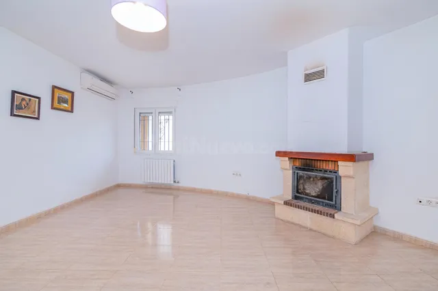 Chalet en venta en la mejor zona de ATARFE — 4