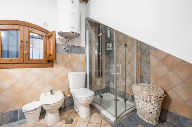 VENTA DE CÉNTRICO PISO DÚPLEX EN CALLE ELVIRA - GRANADA — 23