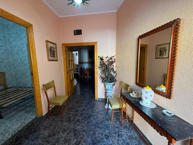 CASA CON EXCELENTES VISTAS EN EL CASCO ANTIGUO DE LLIRIA — 10