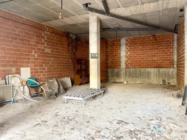 LOCAL COMERCIAL DE 90 M2 EN CARRETERA PRINCIPAL EN ALTEA — 3