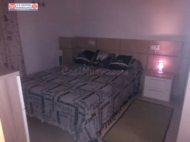 PISO DE 2 DORMITORIOS Y UN BAÑO, CON TERRAZA, ARMARIOS EMPOT - foto 2