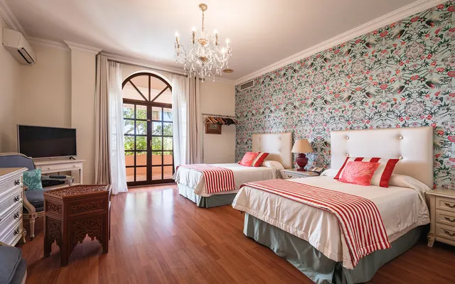 Chalet 20 habitaciones 1785m² en venta - Marbella — 25