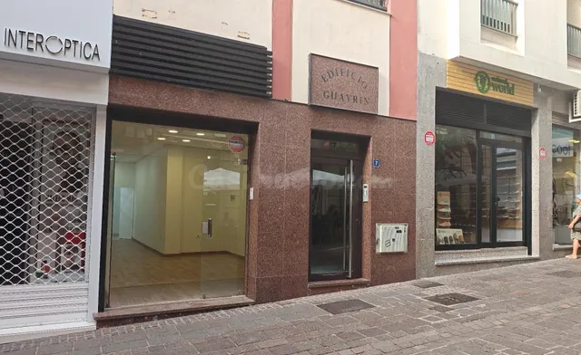 Local comercial 2 habitaciones 40m² en alquiler - Zona Centr - foto 4