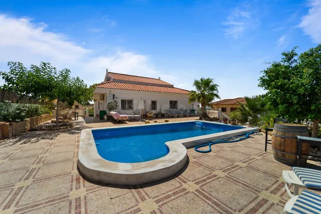 Espectacular Villa Seminueva en San Fulgencio, La Marina - foto 2