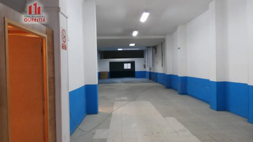 AMPLIO LOCAL COMERCIAL EN LA ZONA DEL VEINTIUNO