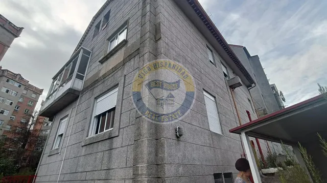 CASA INDEPENDIENTE PROXIMA A CASTRELOS — 34
