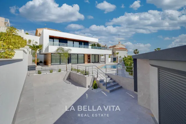 Espectacular villa amueblada con piscina privada junto a La Marquesa Golf, Ciudad Quesada — 10